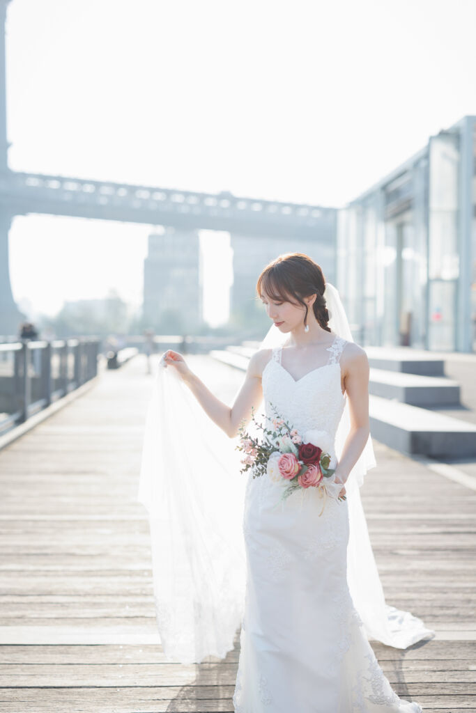 ニューヨーク前撮り/フォトウェディング|白霞の情景に、花嫁のエレガントな姿。