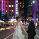 ニューヨークの前撮り|フォトウェディング/ラジオシティホールの前にて。