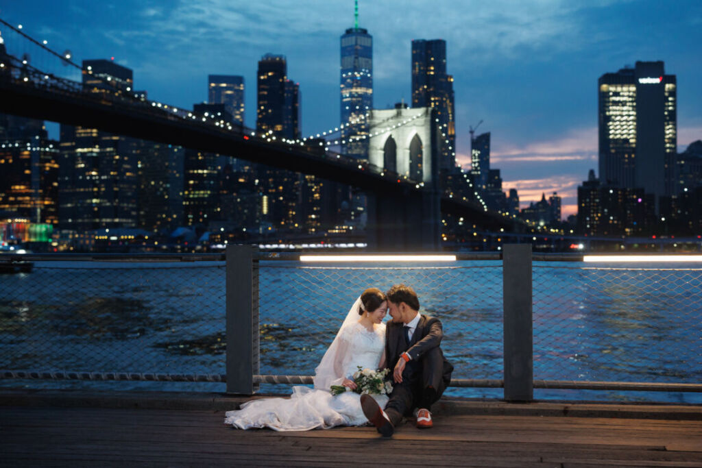 ニューヨークでウェディングフォト/マンハッタンの夜景を背景に。