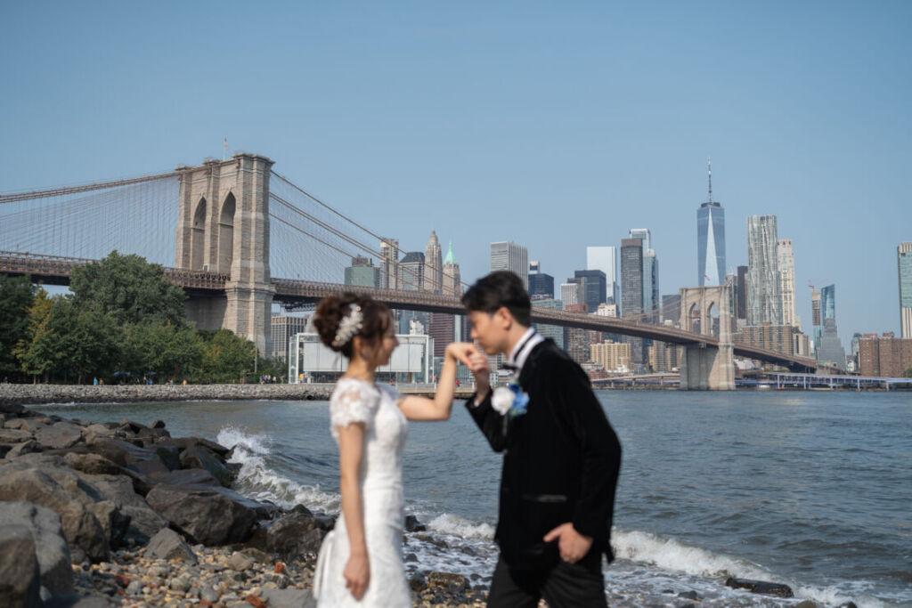 ニューヨークの前撮り|ウェディングフォト/ブルックリンブリッジパークにて。