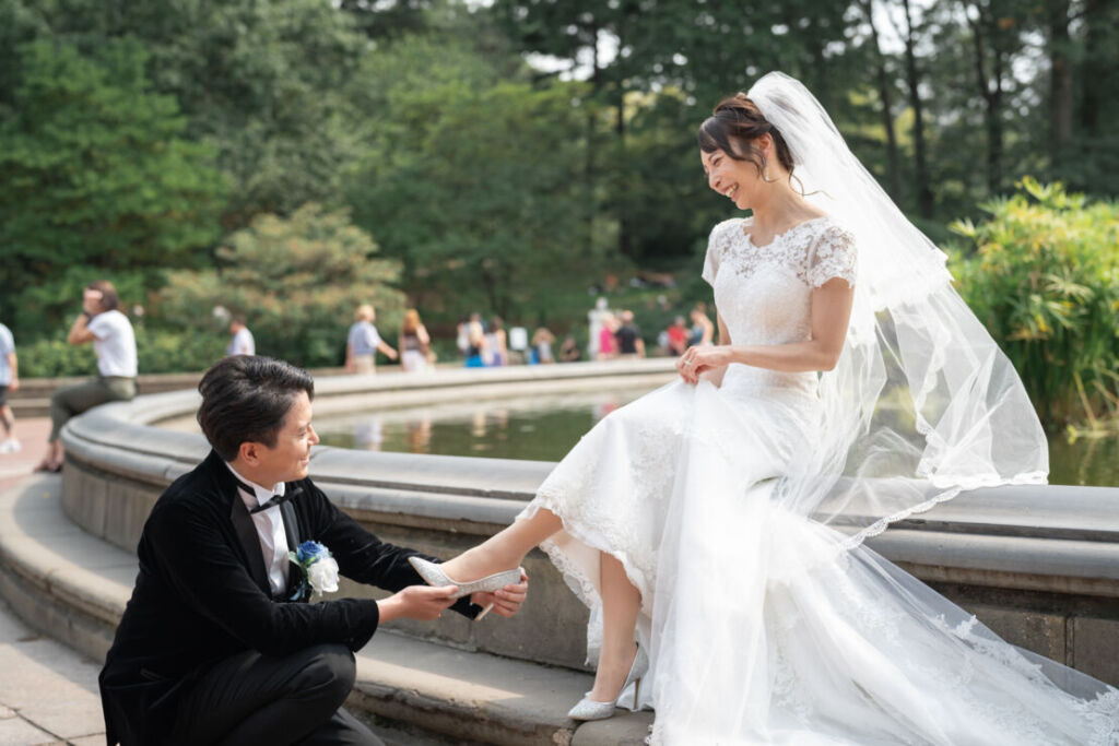 ニューヨークの前撮り|ウェディグフォト/ベセスダの噴水でシンデレラ風ショット。