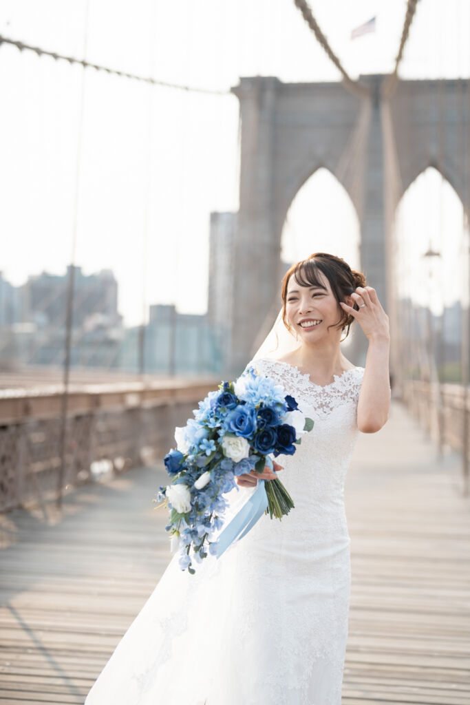 ニューヨークの前撮り|ウェディングフォト/笑顔の花嫁さま。