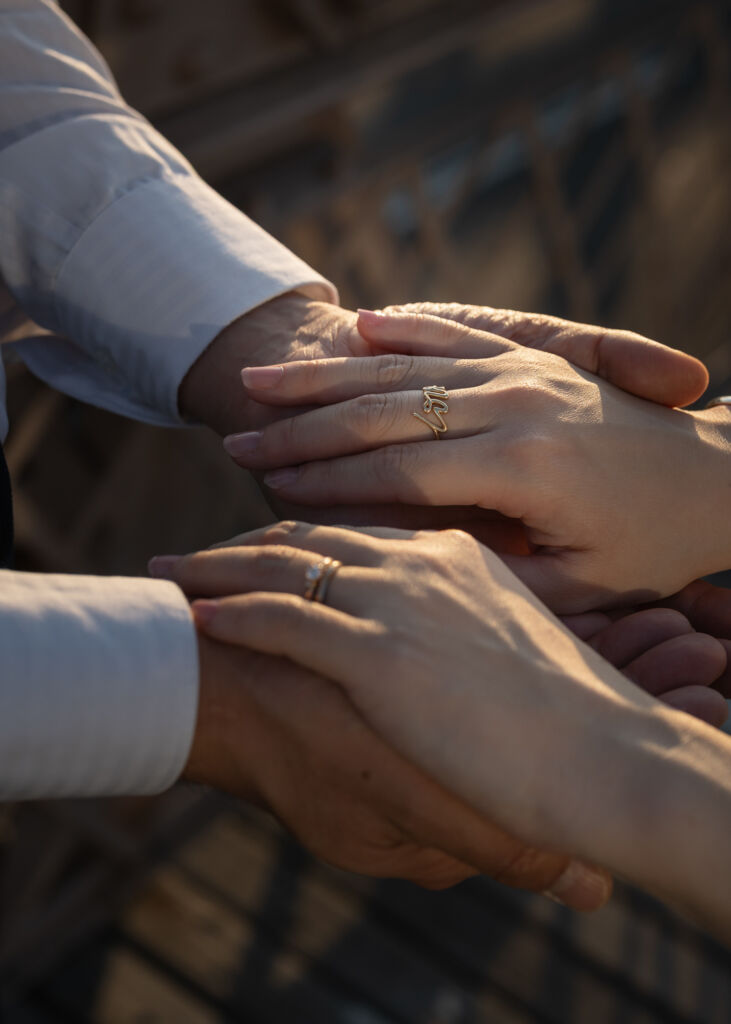 ニューヨークのファミリーフォト/ママの右手にはパパからの贈り物の指輪。