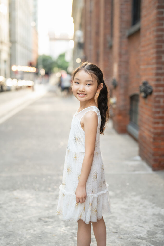 ニューヨークのファミリーフォト/お姉ちゃんのソロショット。