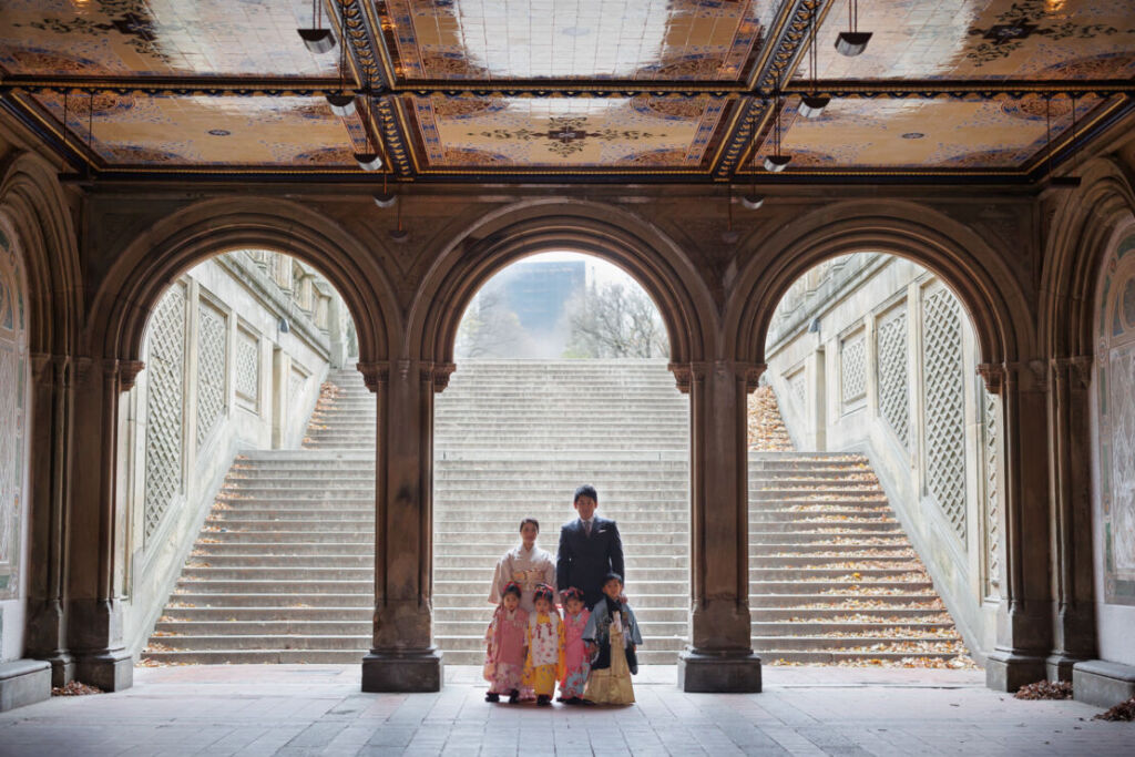 ニューヨークで七五三フォト/ベセスダテラスのアーケードにて。