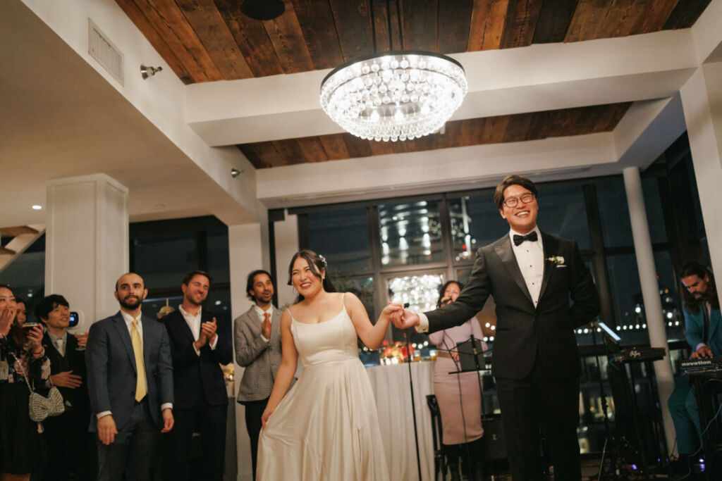 NYウェディングフォト|前撮り/ダンスパーティでお二人の笑顔。