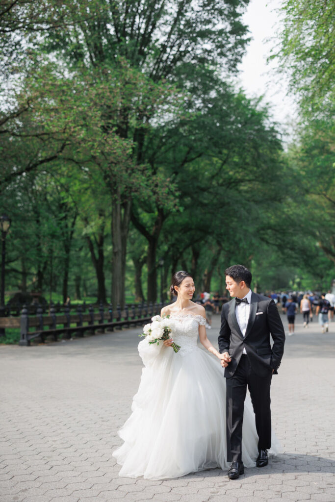 NYウェディングフォト|前撮り/ザ・モールで初夏の緑を感じながら。