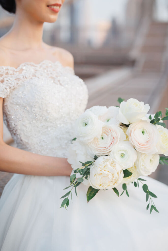 NYウェディングフォト|前撮り/芍薬のウェディングブーケ。